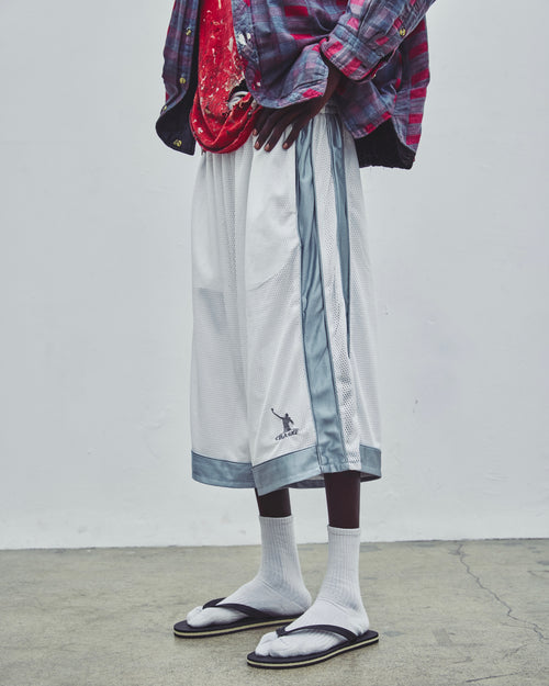 BAND1, oversized gym shorts (white) (PRE-ORDER)