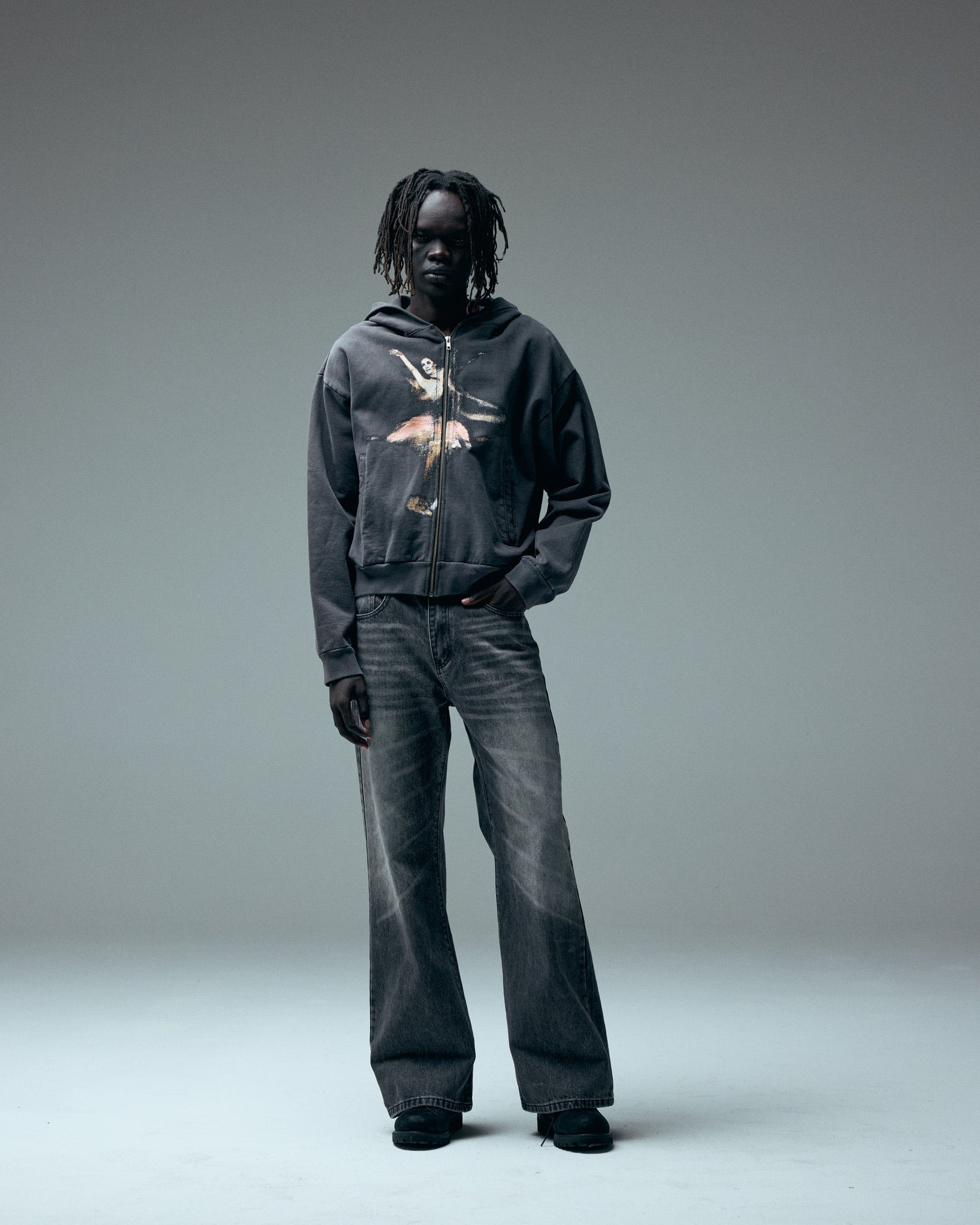 BALLET, a vintage black zip-up