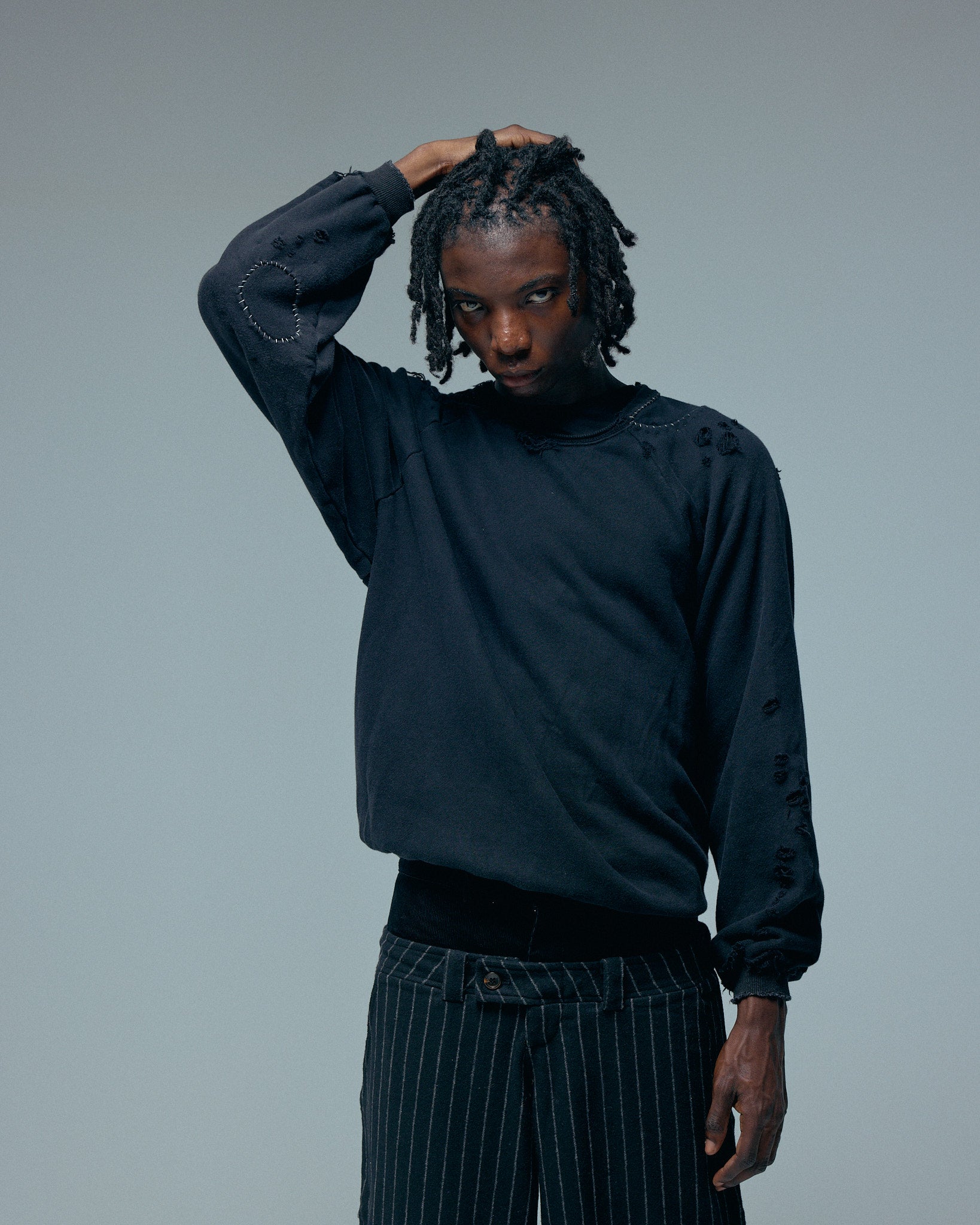 HENCH, repaired crewneck (vintage black)