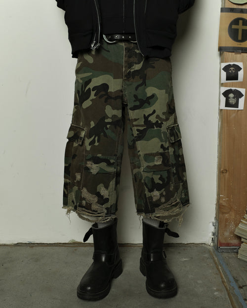 TRACKER, shorts