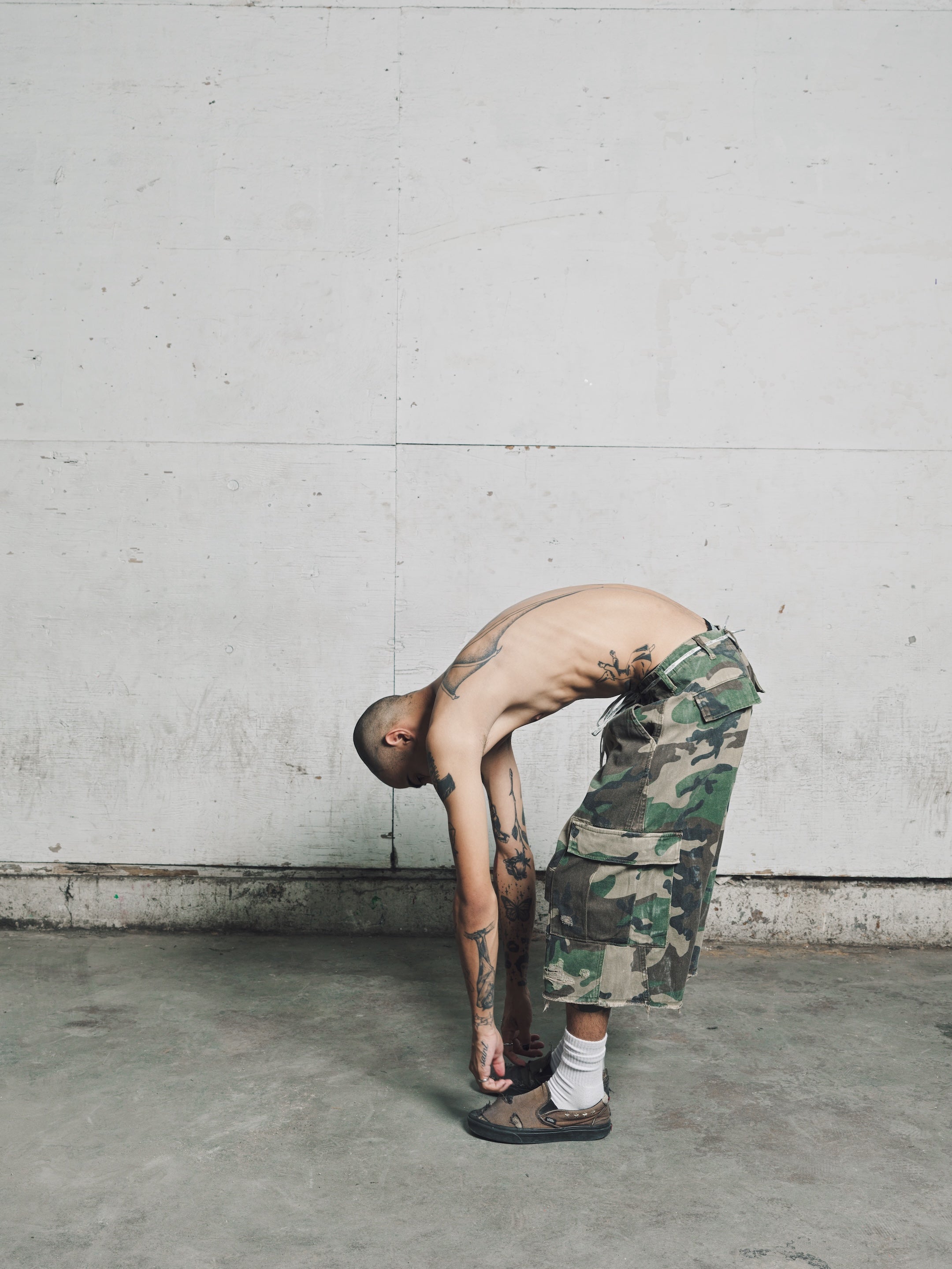 TRACKER, shorts